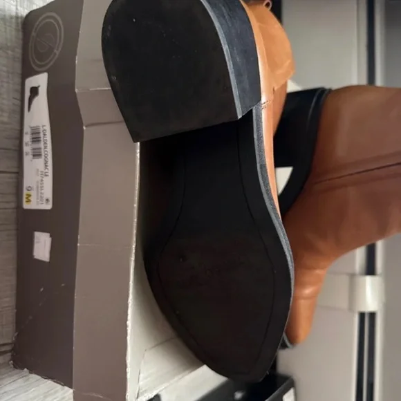 Franco Sarto Women's Tan Leather Ankle Boots - Picture 3 of 4